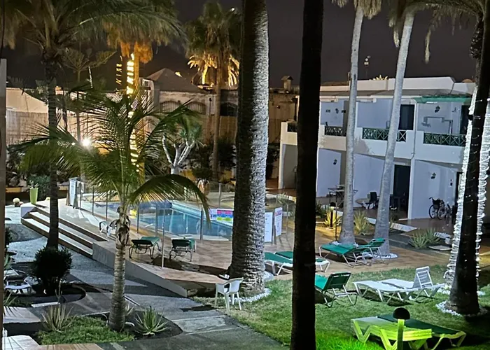 Paradise Club L28 & L29